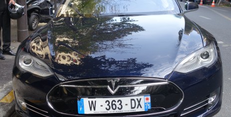 Photo de la Tesla S avant le test drive